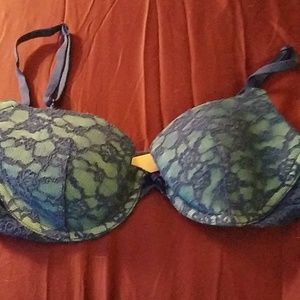 VS t shirt bra